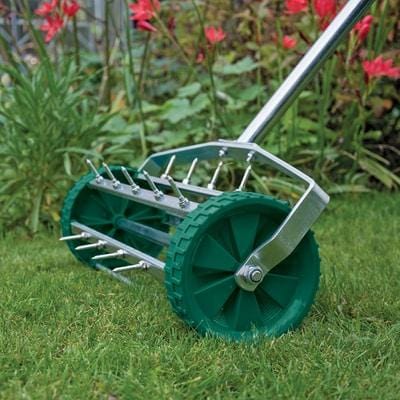 Draper Rolling Lawn Aerator Spiked Drum