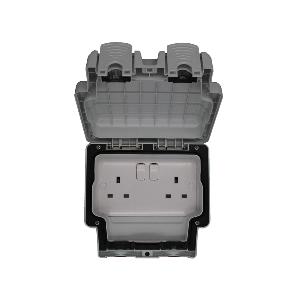 Caradok 2G 13A DP Switched Socket IP66