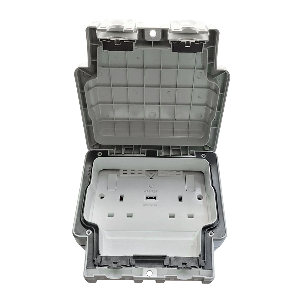 Caradok 2G Wi-Fi Extender Switched Socket USB A IP66