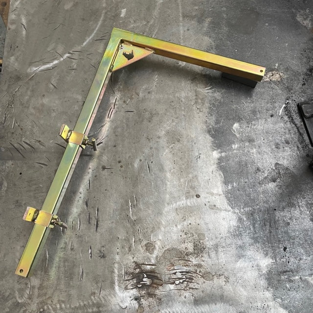 Gallows Bracket with Timber Clamps
