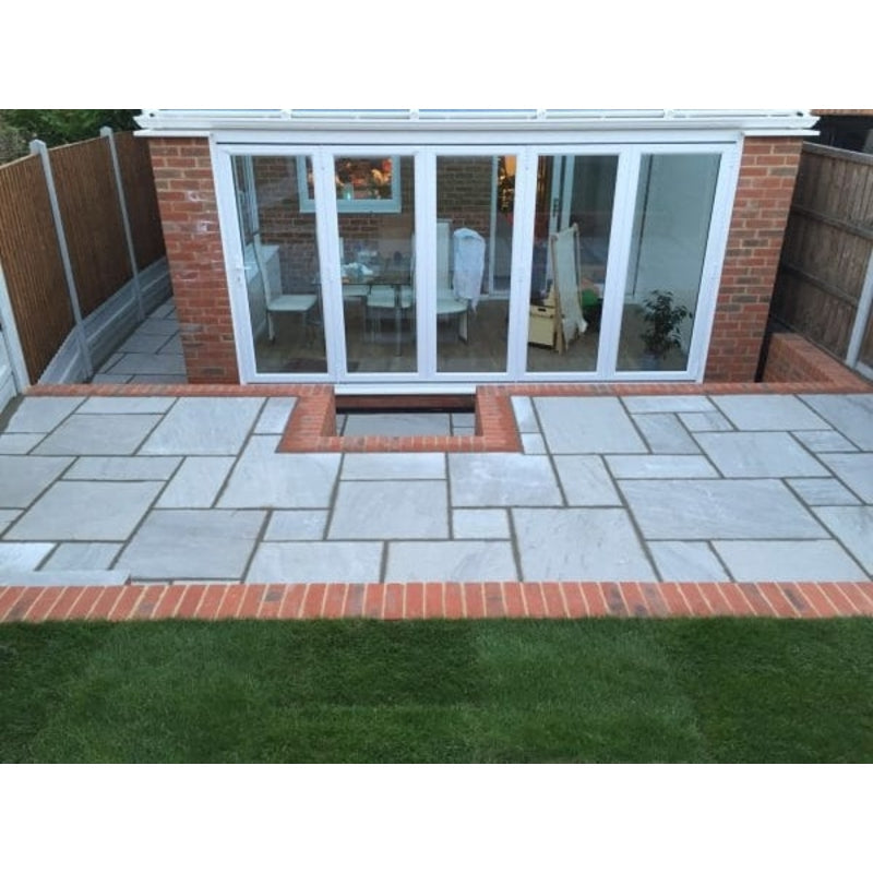 Traditional Light Grey Sandstone Paving Pack (19.50m2 - 66 Slabs / Mixed Pack)