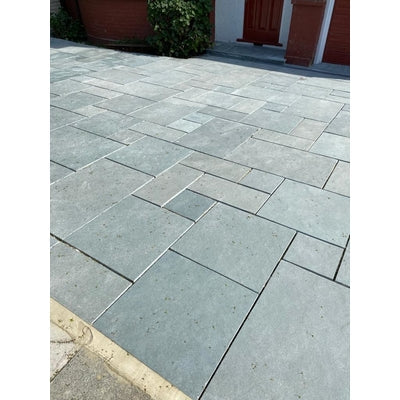 Traditional Kotah Blue Limestone Paving Pack (19.50m2 - 66 Slabs / Mixed Pack)