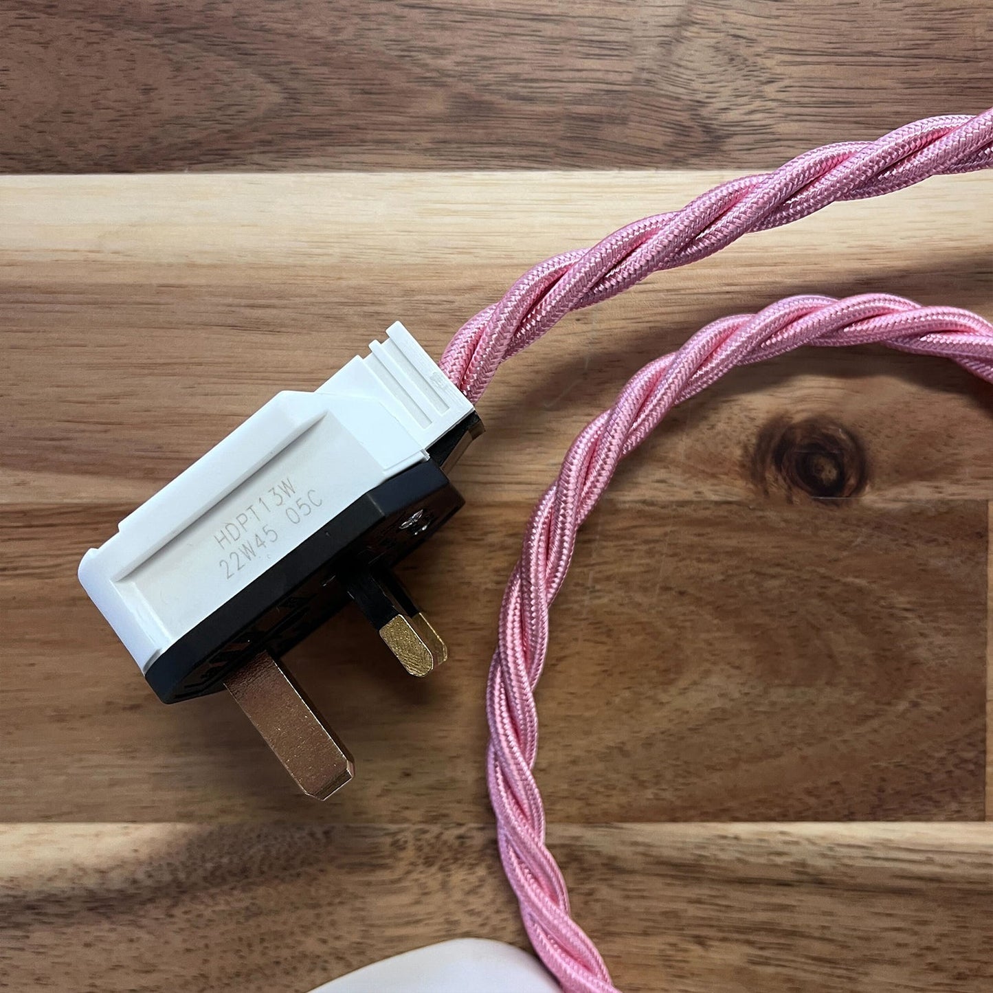 Pink Braided Fabric Decorative Extension Lead - 2 Gang White Trailing Socket